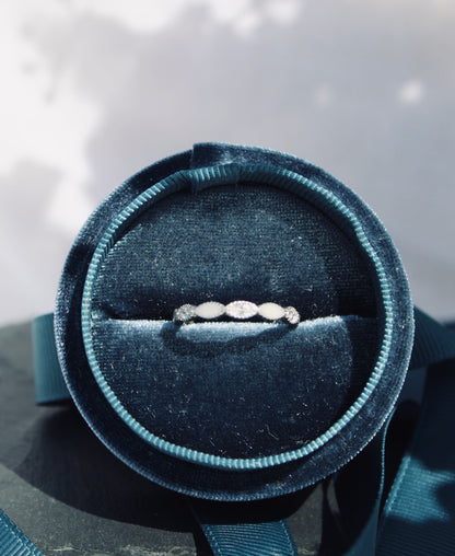 Cyra Ring
